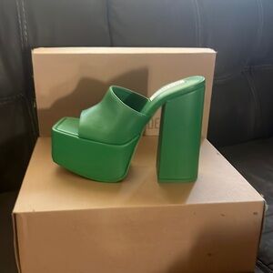 Steve Madden Trixie heel